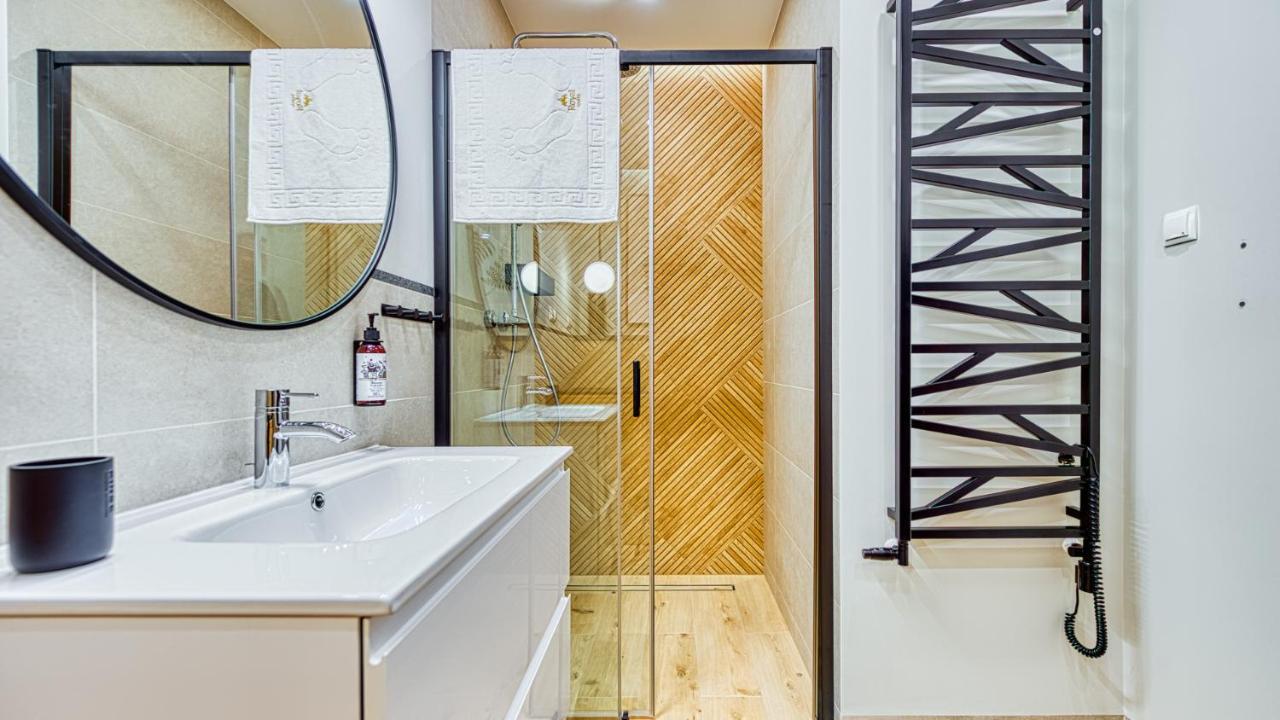 Apartamenty Vip Centrum - Wczasowa 17 By Royal Aparts Świeradów-Zdrój Eksteriør billede